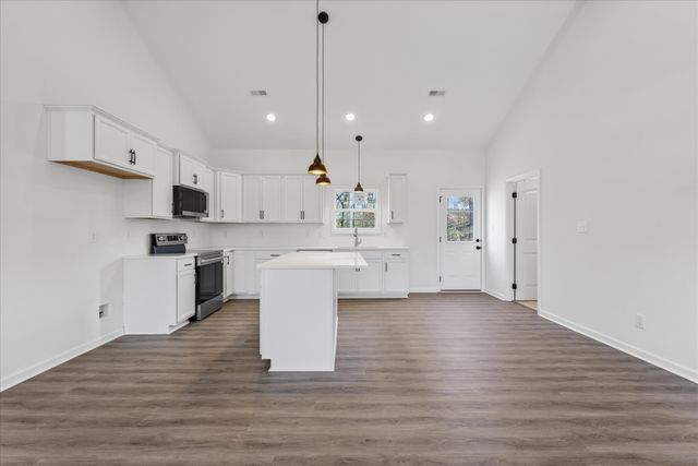 613 Hill Road, Clarksville, TN 37043