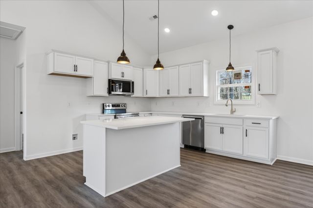 613 Hill Road, Clarksville, TN 37043