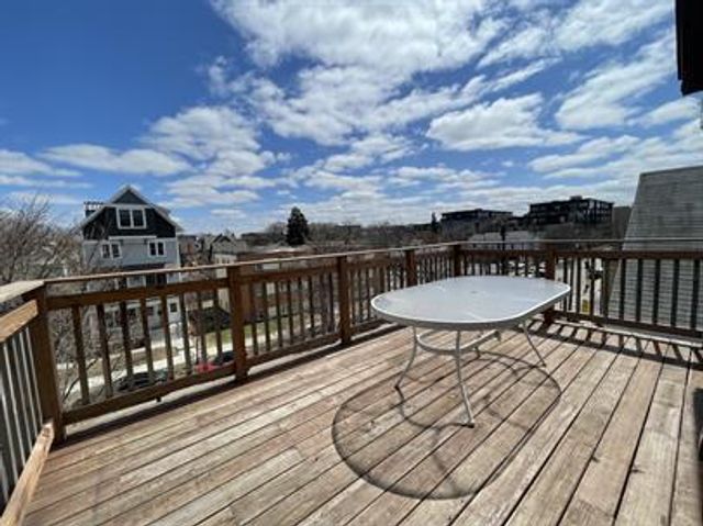 2748 Dupont Avenue S, Minneapolis, MN 55408