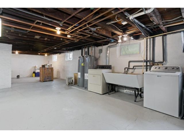 2748 Dupont Avenue S, Minneapolis, MN 55408