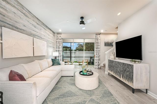 3272 TIMBER CROSSING AVENUE, Brandon, FL 33511