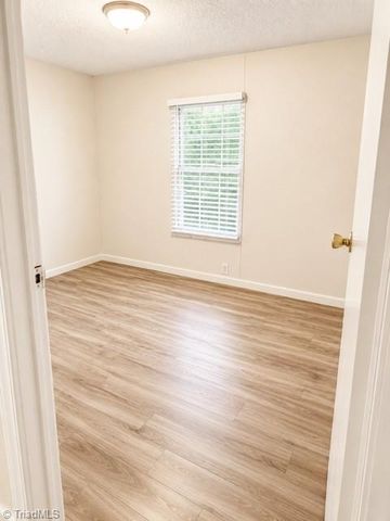 1001 Arvin Hill Lane, Lexington, NC 27295