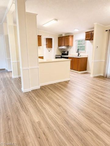 1001 Arvin Hill Lane, Lexington, NC 27295
