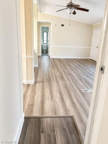 1001 Arvin Hill Lane, Lexington, NC 27295