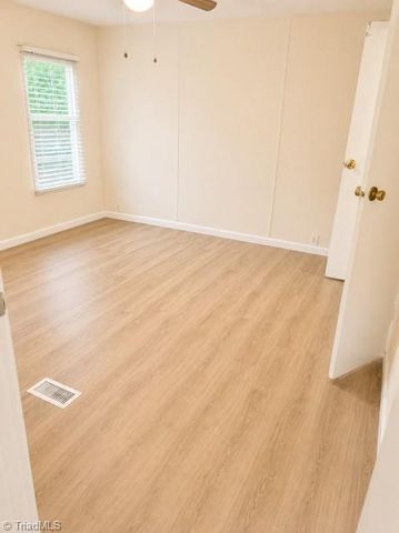 1001 Arvin Hill Lane, Lexington, NC 27295