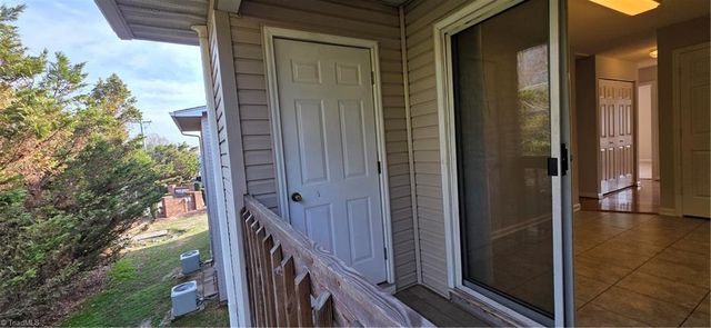 112 Westbrook Court, Archdale, NC 27263