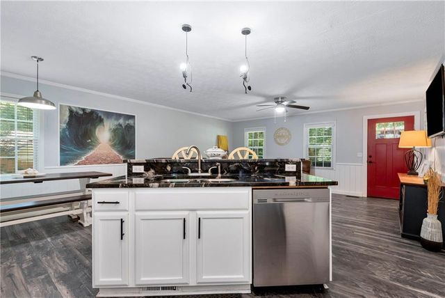 90 Old City Park Road, Lavonia, GA 30553