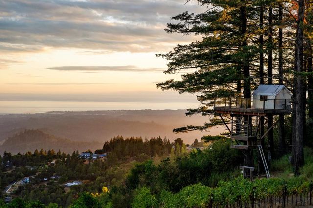 25200 Loma Prieta Avenue, Los Gatos, CA 95033