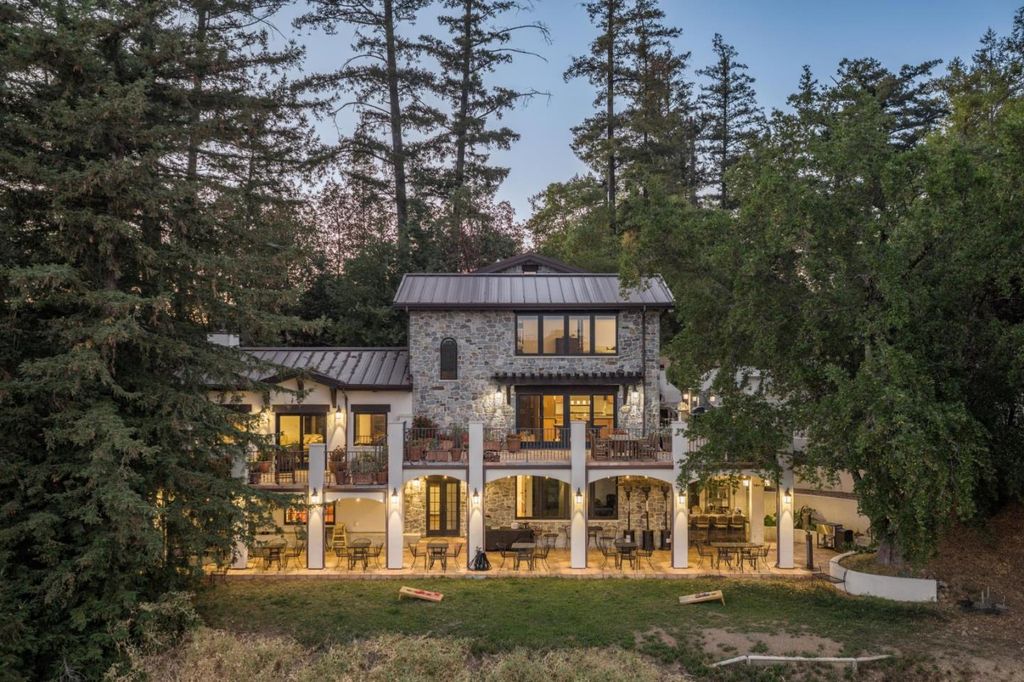 25200 Loma Prieta Avenue, Los Gatos, CA 95033