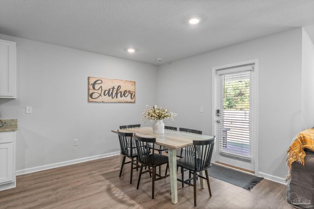 4005 Whitetail Ln, Pensacola, FL 32526