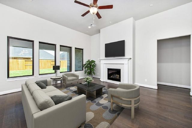 1613 Tolleson Drive, Fort Worth, TX 76008