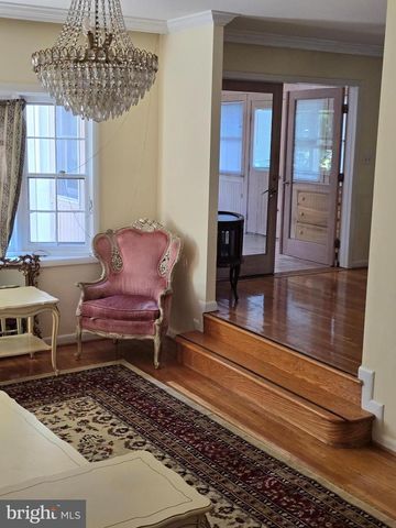 11902 ENID DR, Rockville, MD 20854