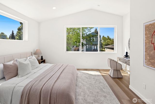 334 NE 90th Street, Seattle, WA 98115