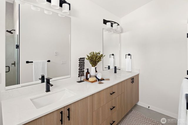 334 NE 90th Street, Seattle, WA 98115