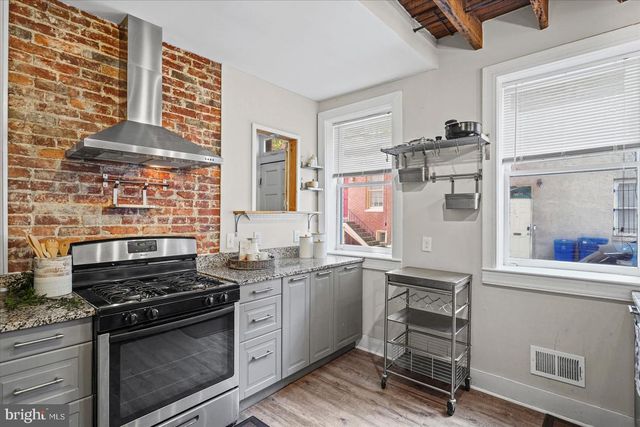 211 PENN ST, Baltimore, MD 21230