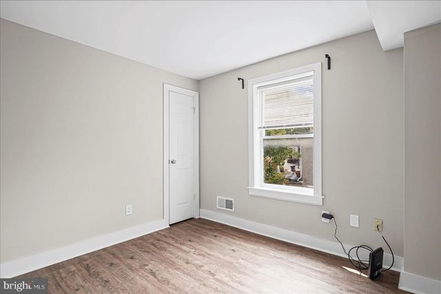 211 PENN ST, Baltimore, MD 21230