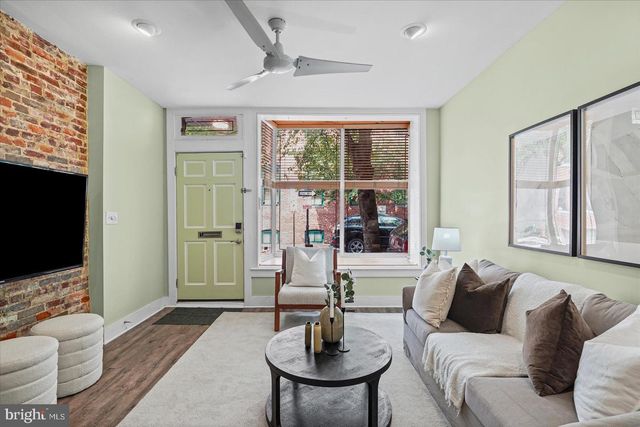 211 PENN ST, Baltimore, MD 21230