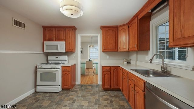 312 Wells St, Westfield Town, NJ 07090