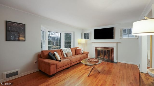 312 Wells St, Westfield Town, NJ 07090