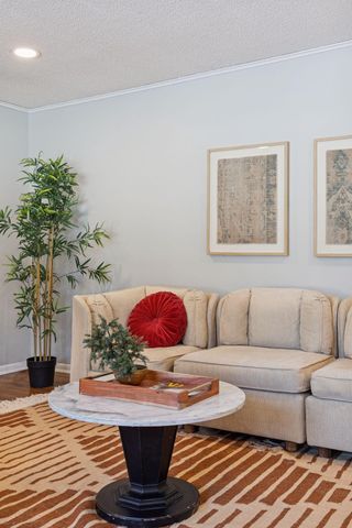 17930 30th Avenue N, Plymouth, MN 55447