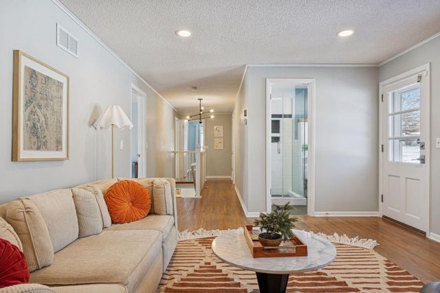 17930 30th Avenue N, Plymouth, MN 55447