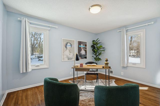 17930 30th Avenue N, Plymouth, MN 55447