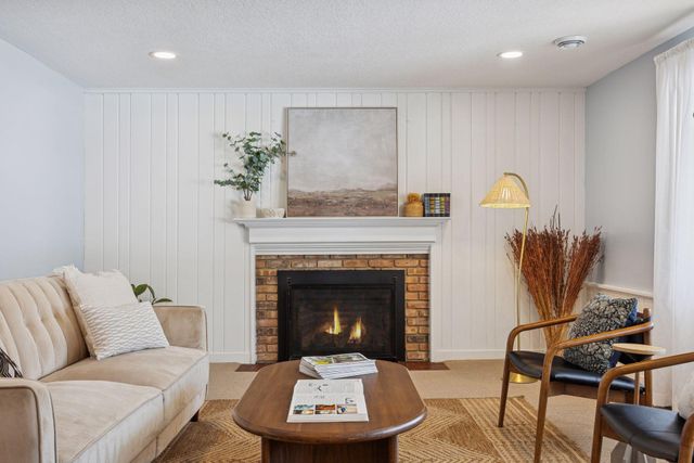 17930 30th Avenue N, Plymouth, MN 55447