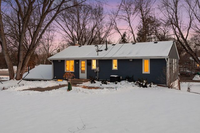 17930 30th Avenue N, Plymouth, MN 55447