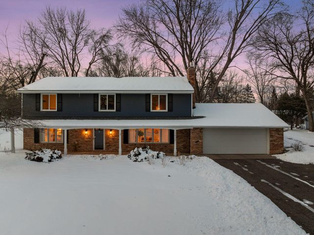 17930 30th Avenue N, Plymouth, MN 55447