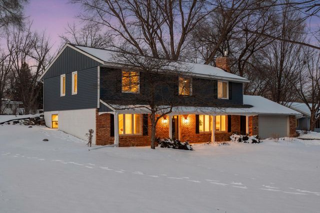 17930 30th Avenue N, Plymouth, MN 55447