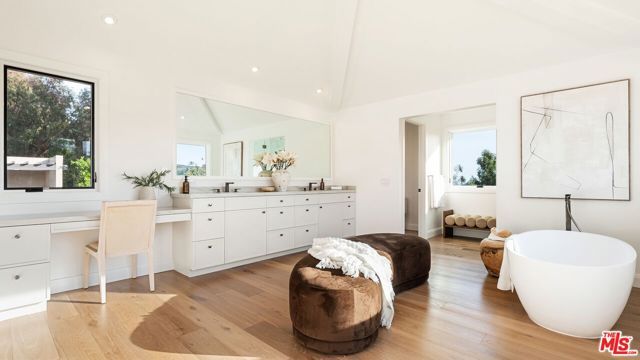 13146 Rivers Road, Los Angeles, CA 90049