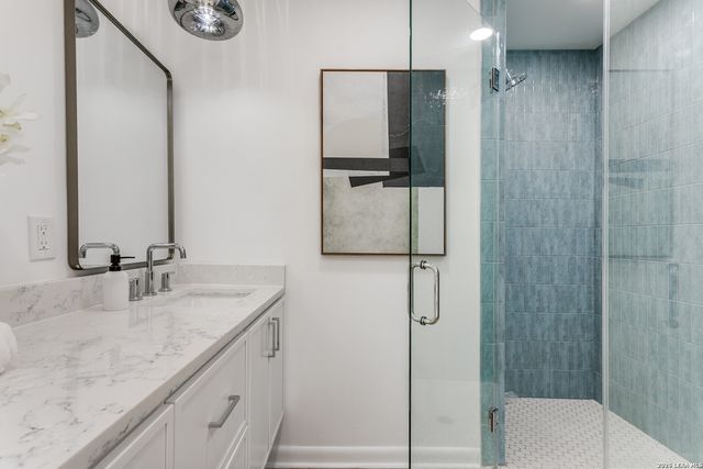 527 Burnside Drive, San Antonio, TX 78209