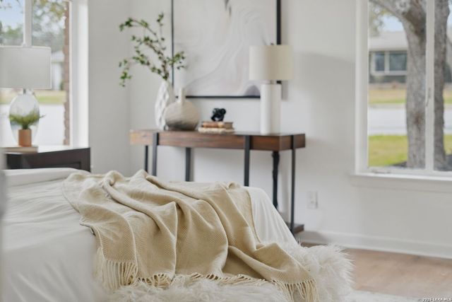 527 Burnside Drive, San Antonio, TX 78209