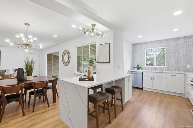 527 Burnside Drive, San Antonio, TX 78209