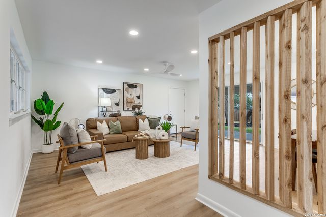 527 Burnside Drive, San Antonio, TX 78209