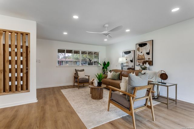 527 Burnside Drive, San Antonio, TX 78209