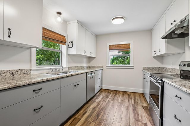 2089 Fm 1704, Elgin, TX 78621