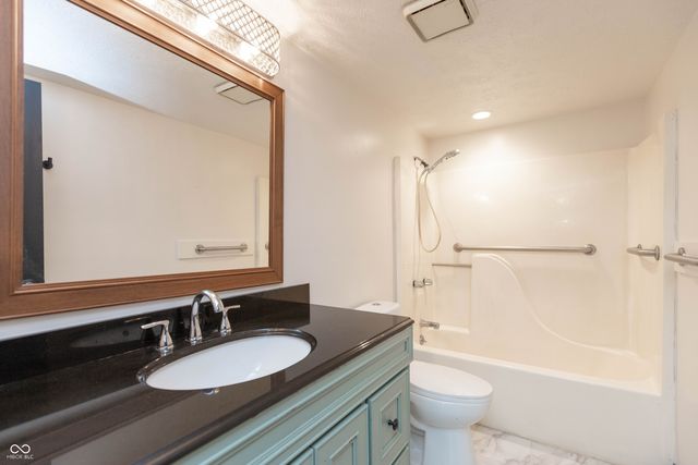1193 N Meridian Street, Greenwood, IN 46143
