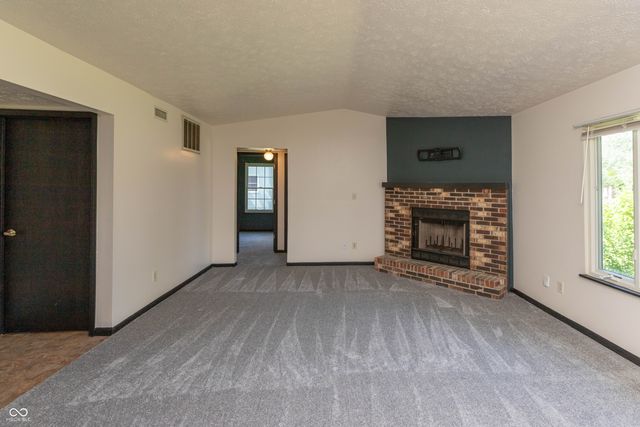 1193 N Meridian Street, Greenwood, IN 46143