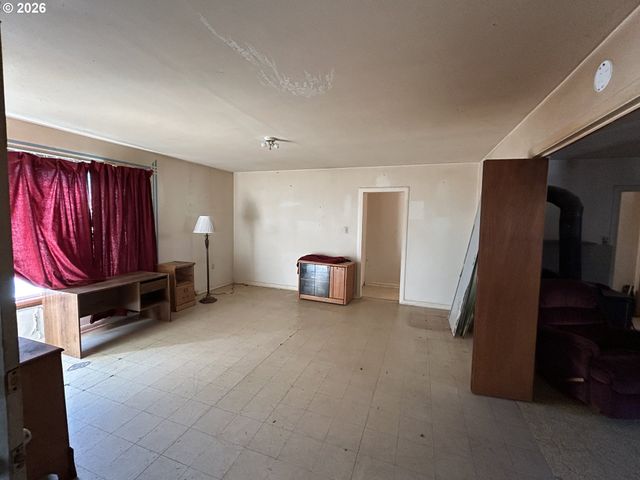 48158 WESTOAK Rd, Westfir, OR 97492