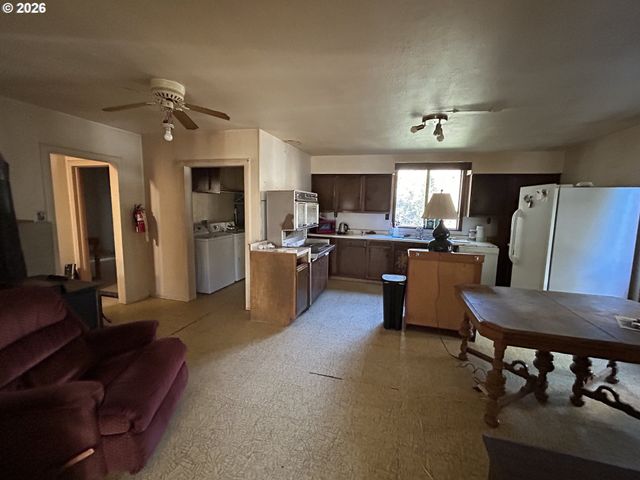 48158 WESTOAK Rd, Westfir, OR 97492