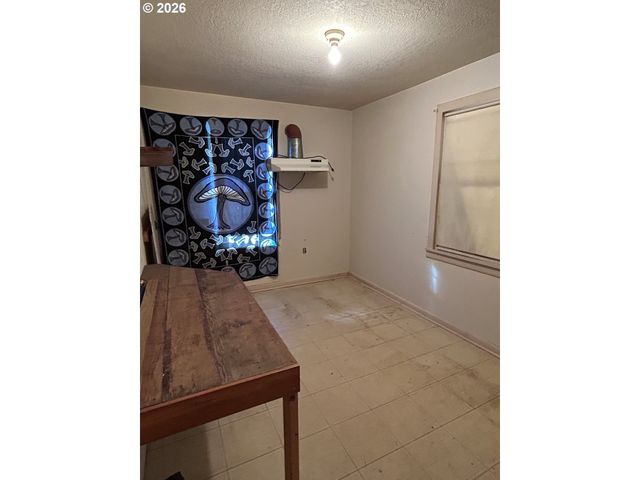 48158 WESTOAK Rd, Westfir, OR 97492