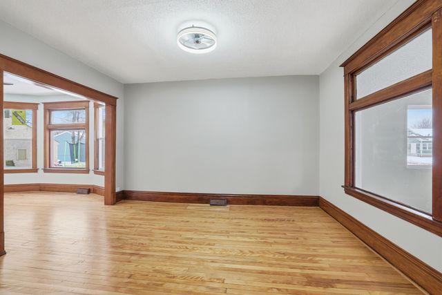 1436 Payne Avenue, Saint Paul, MN 55130