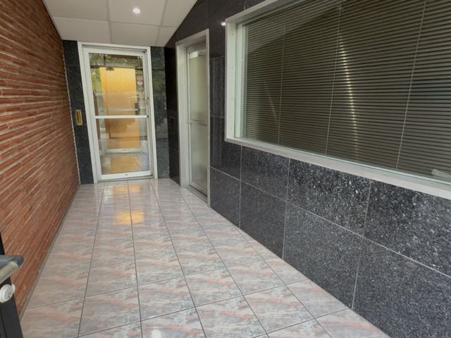 5307 W Devon Avenue, Chicago, IL 60646