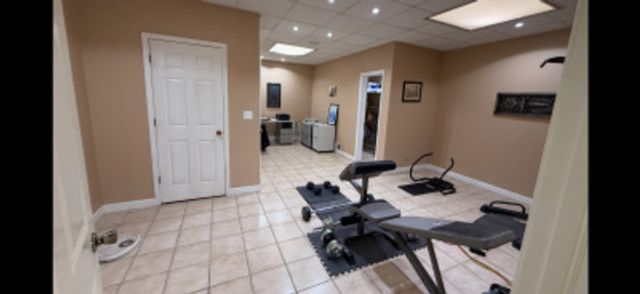 5307 W Devon Avenue, Chicago, IL 60646