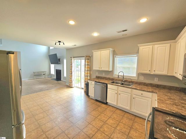 41 Hurshfield Court, Taylors, SC 29687