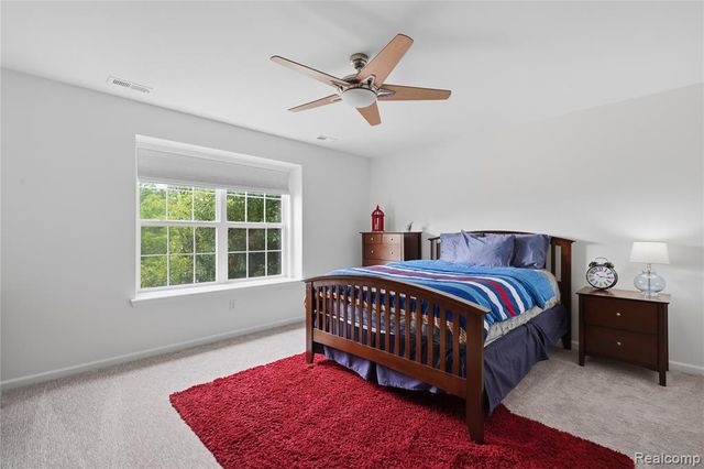 2138 Knotty Pine Trail, Howell, MI 48855