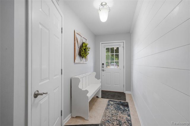 2138 Knotty Pine Trail, Howell, MI 48855