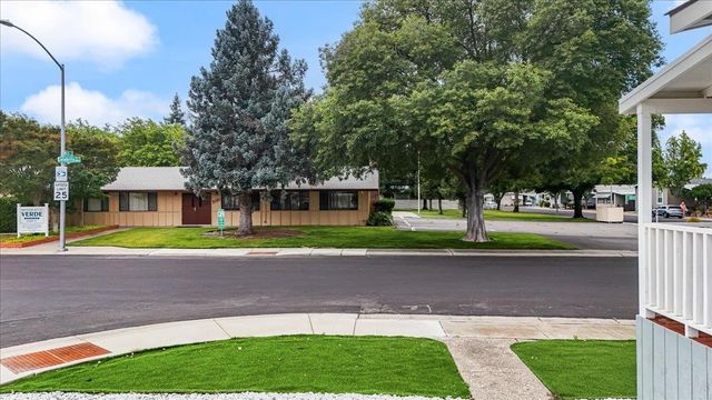 3100 Celebrity Ln, Modesto, CA 95350