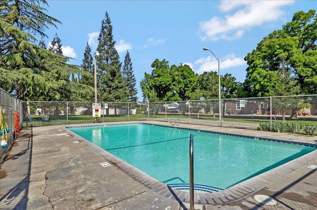 3100 Celebrity Ln, Modesto, CA 95350